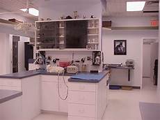 Veterinary Surgical Tables